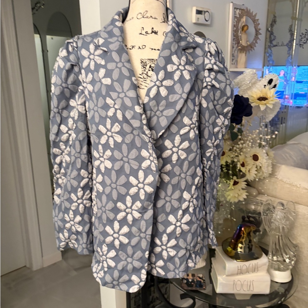 Floral Patterned grey Blue and White Women's Jacket and matching pants.